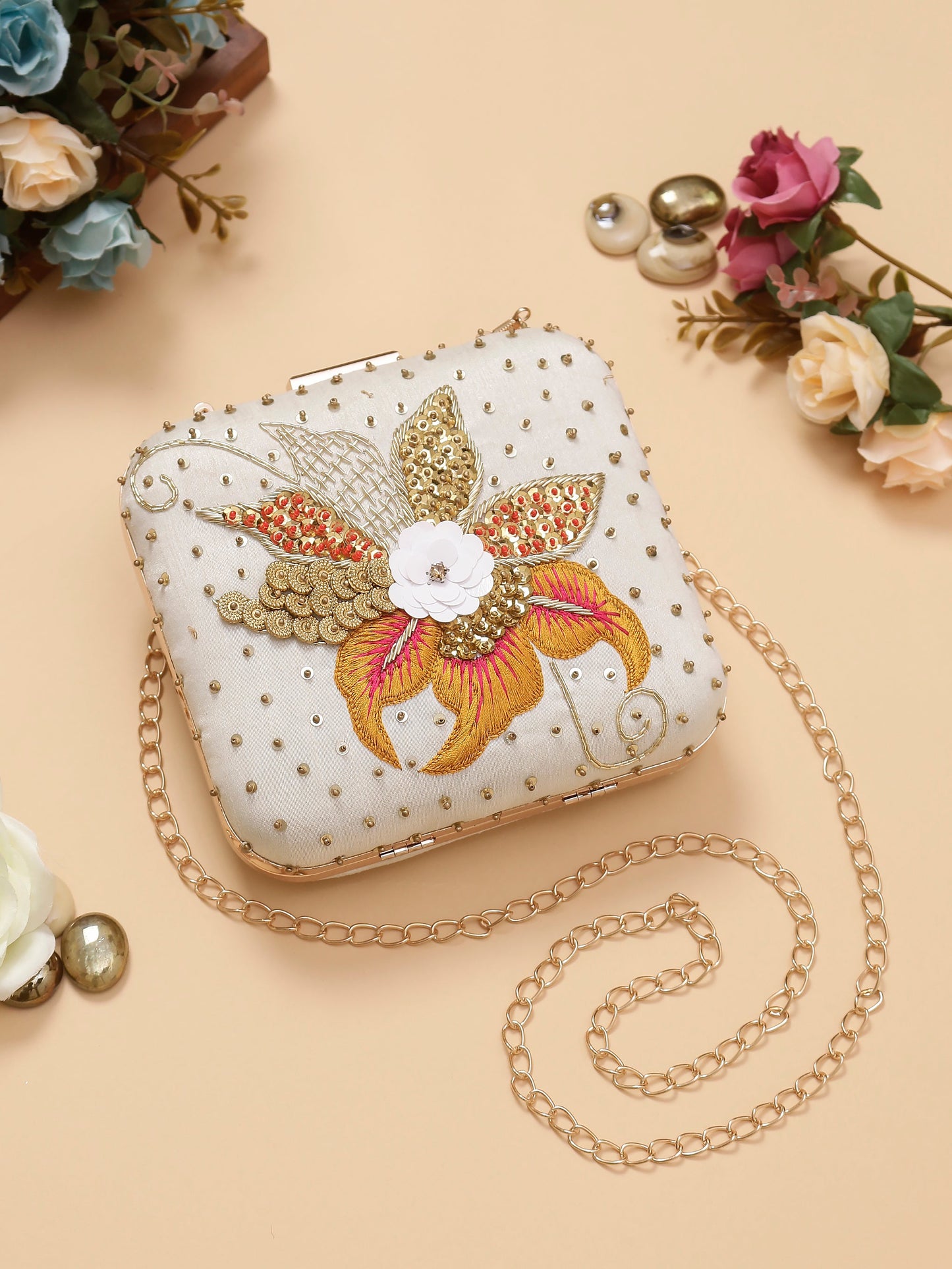 Swisni white square embroidered clutch bag