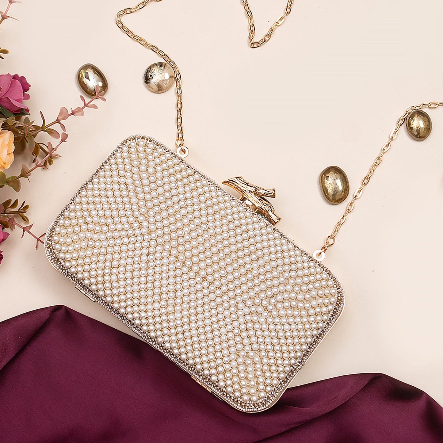 Swisni pearl clutch