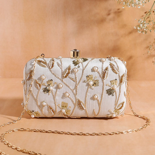 Swisni leaf design embroidery clutch