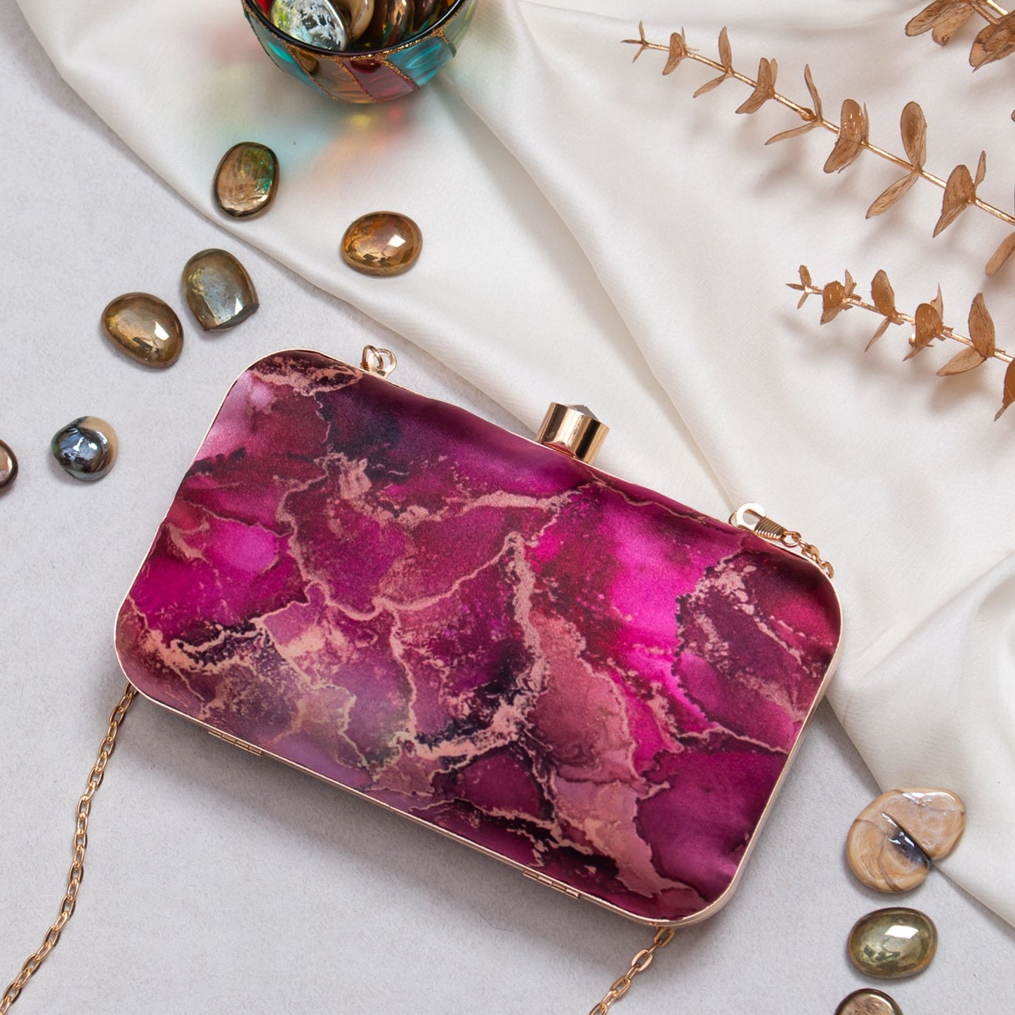 Swisni printed clutch