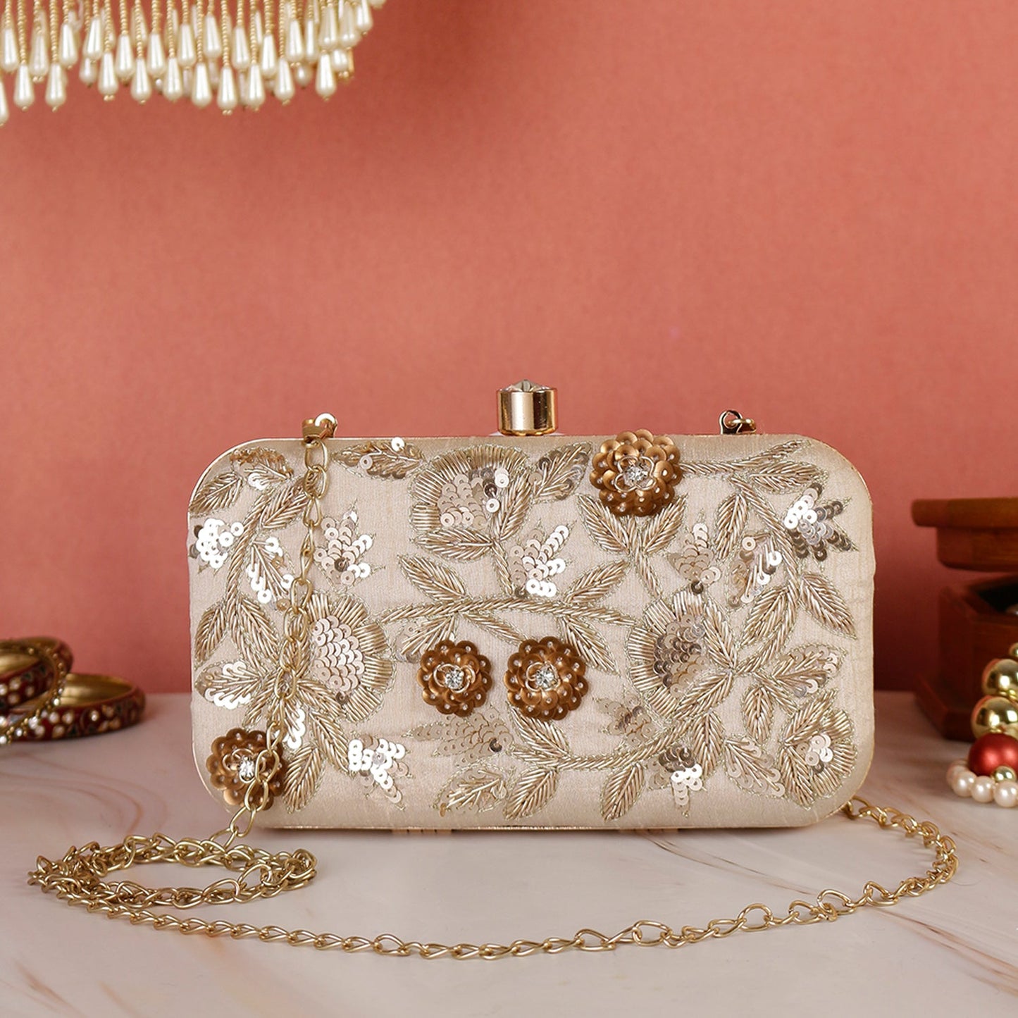 Embroidery dull white clutch