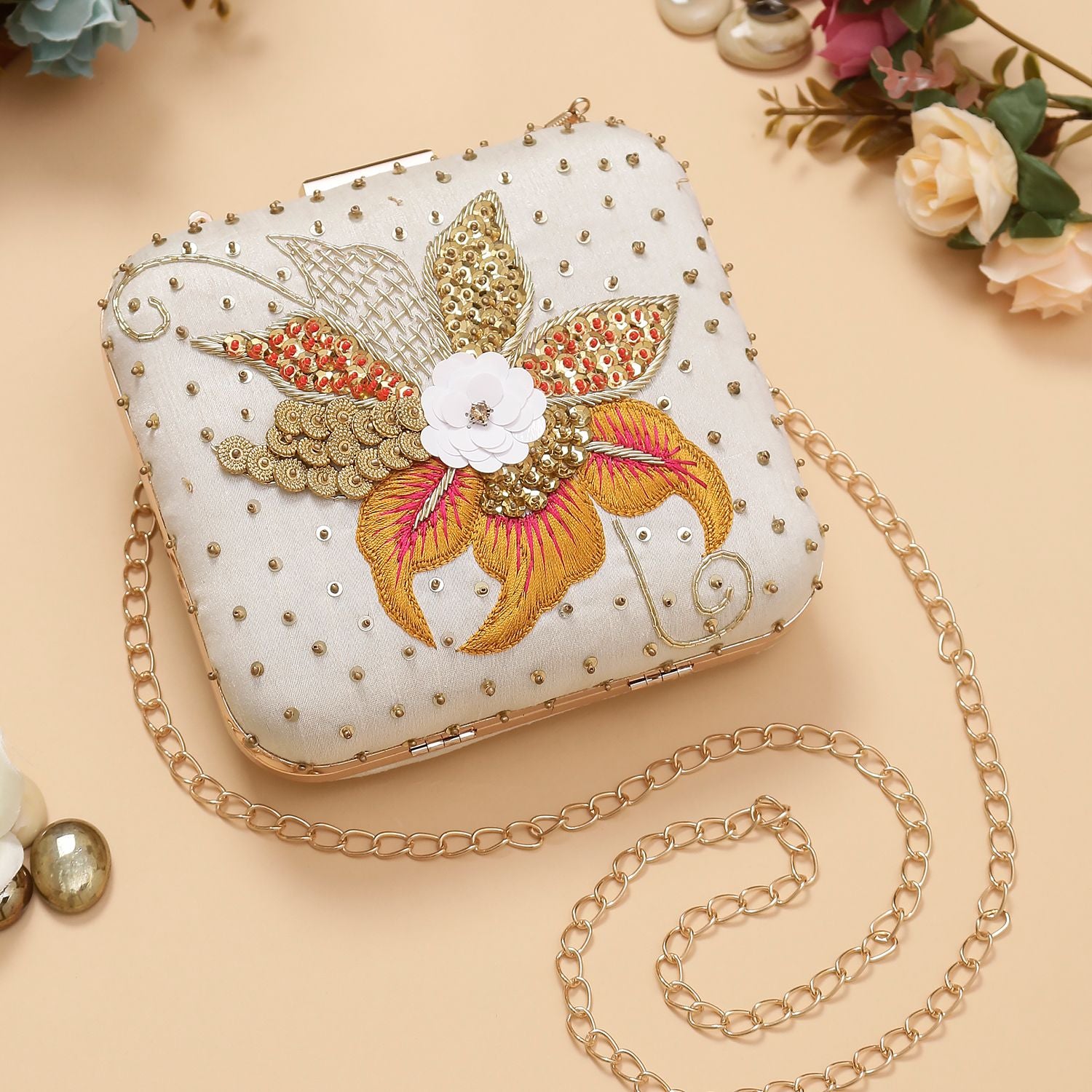Swisni Embroidered Clutches - SWIS-1015 - Detail View 4