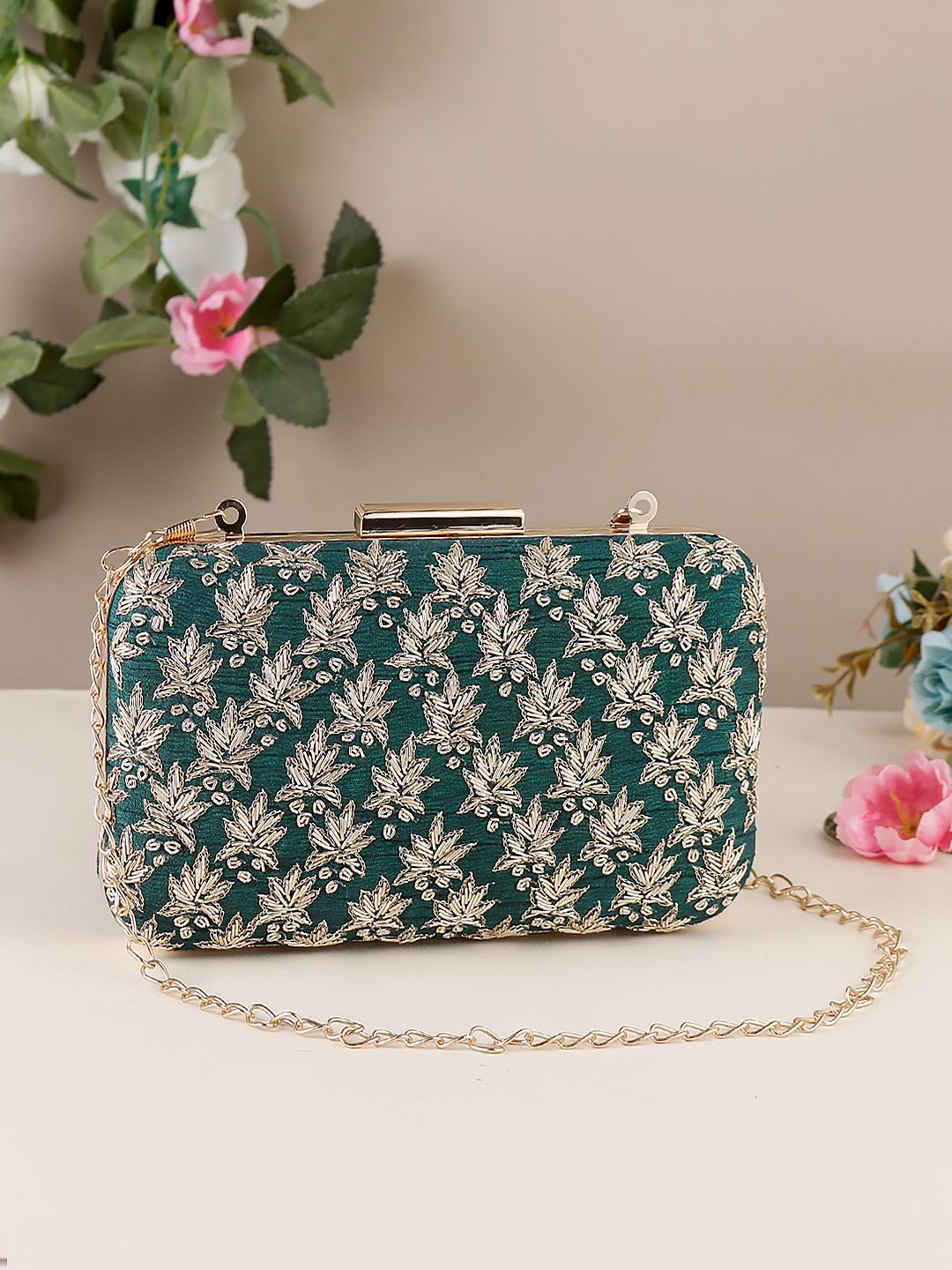 Swisni Embroidered Clutches - SWIS-1031 - Detail View 10