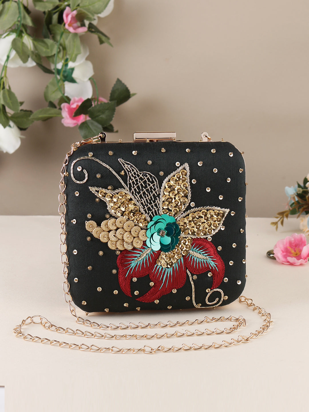 Swisni Embroidered Clutches - SWIS-1053 - Detail View 11