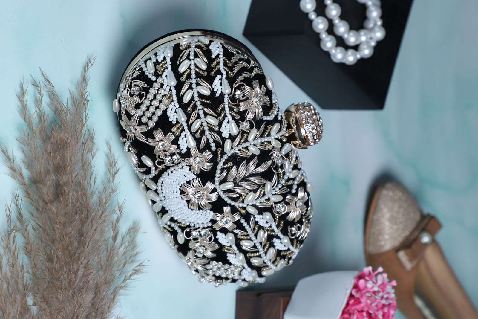 Swisni Embroidered Clutches - SWIS-112 - Creative View