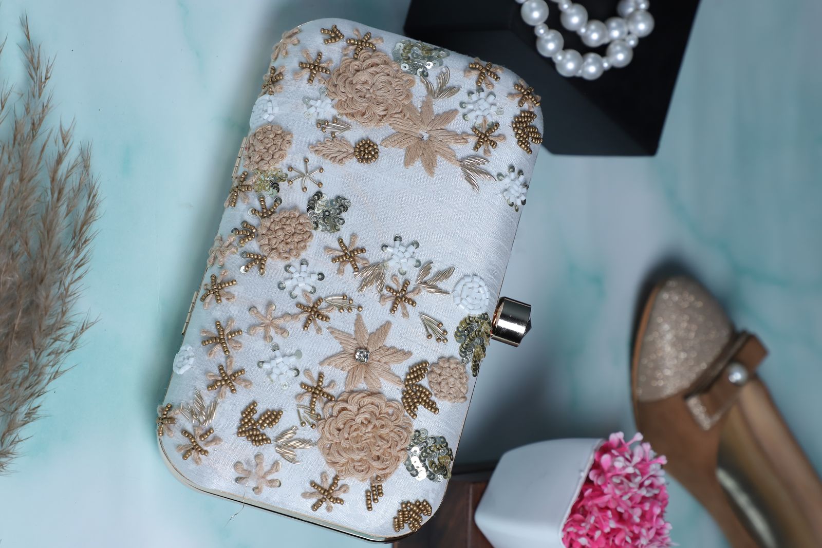 Swisni Embroidered Clutches - SWIS-120 - Creative View