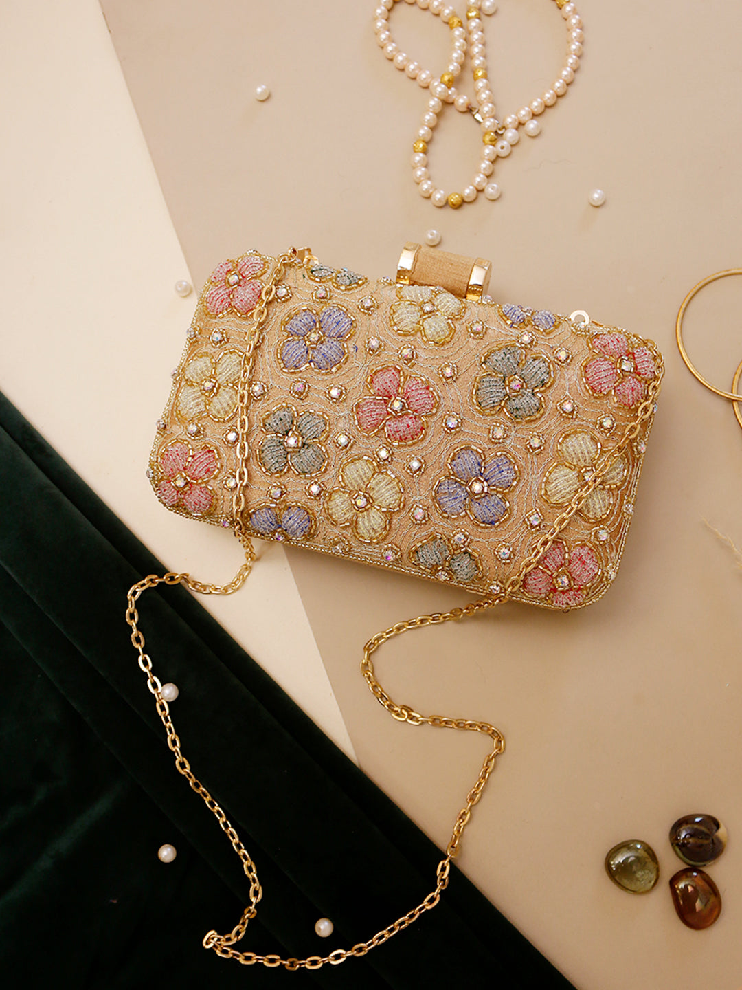 Swisni Embroidered Clutches - SWIS-1274 - Creative View