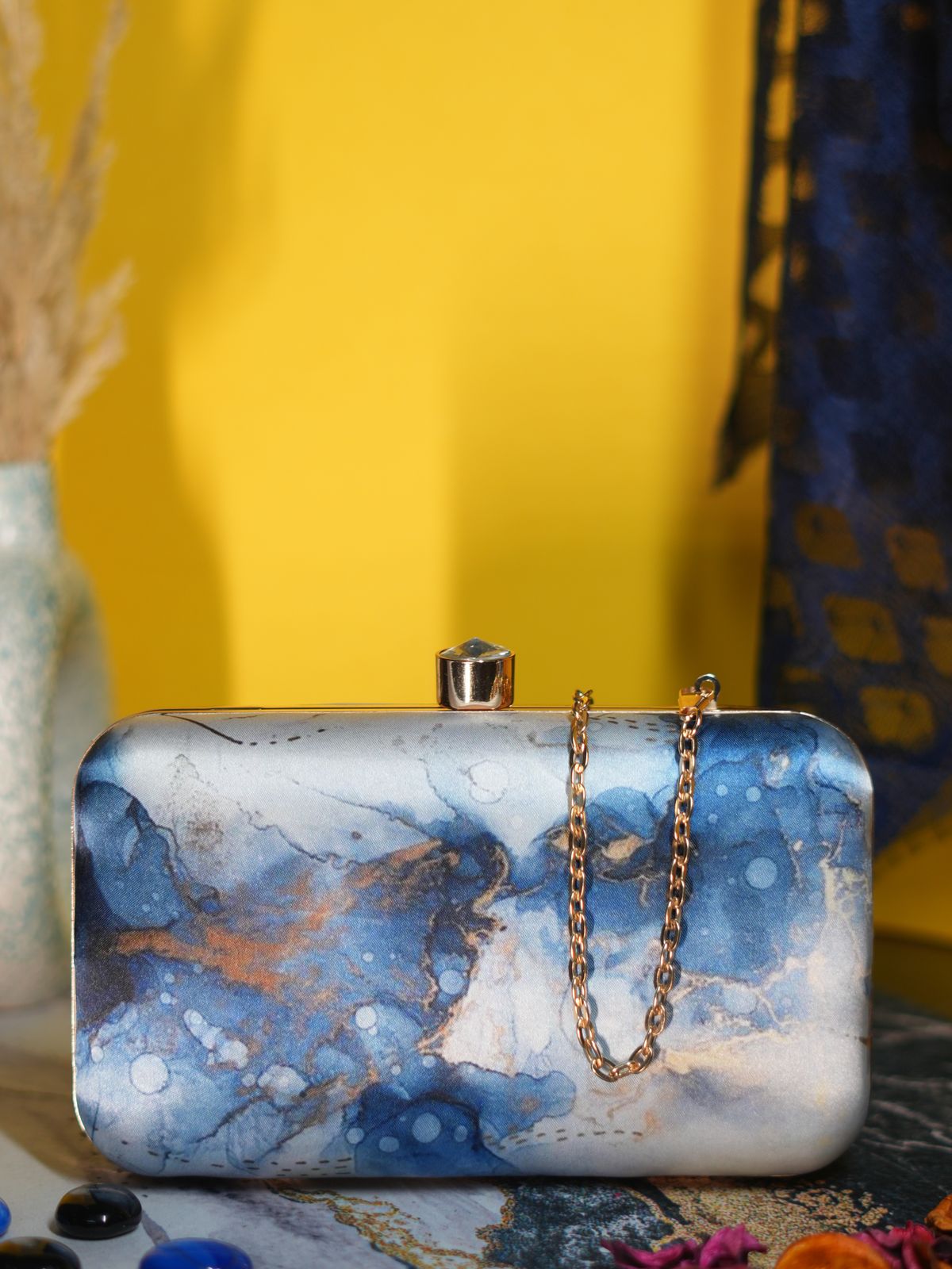 Swisni Printed Clutches - SWIS-1328 - Detail View 10