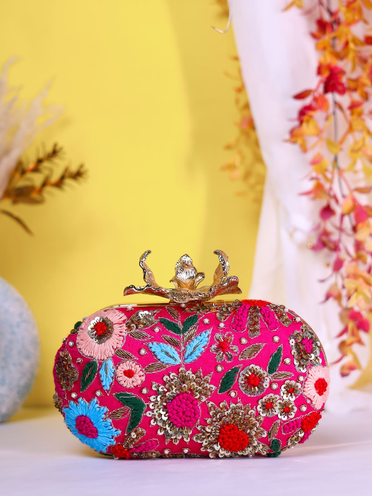 Swisni Embroidered Clutches - SWIS-1345 - Detail View 8