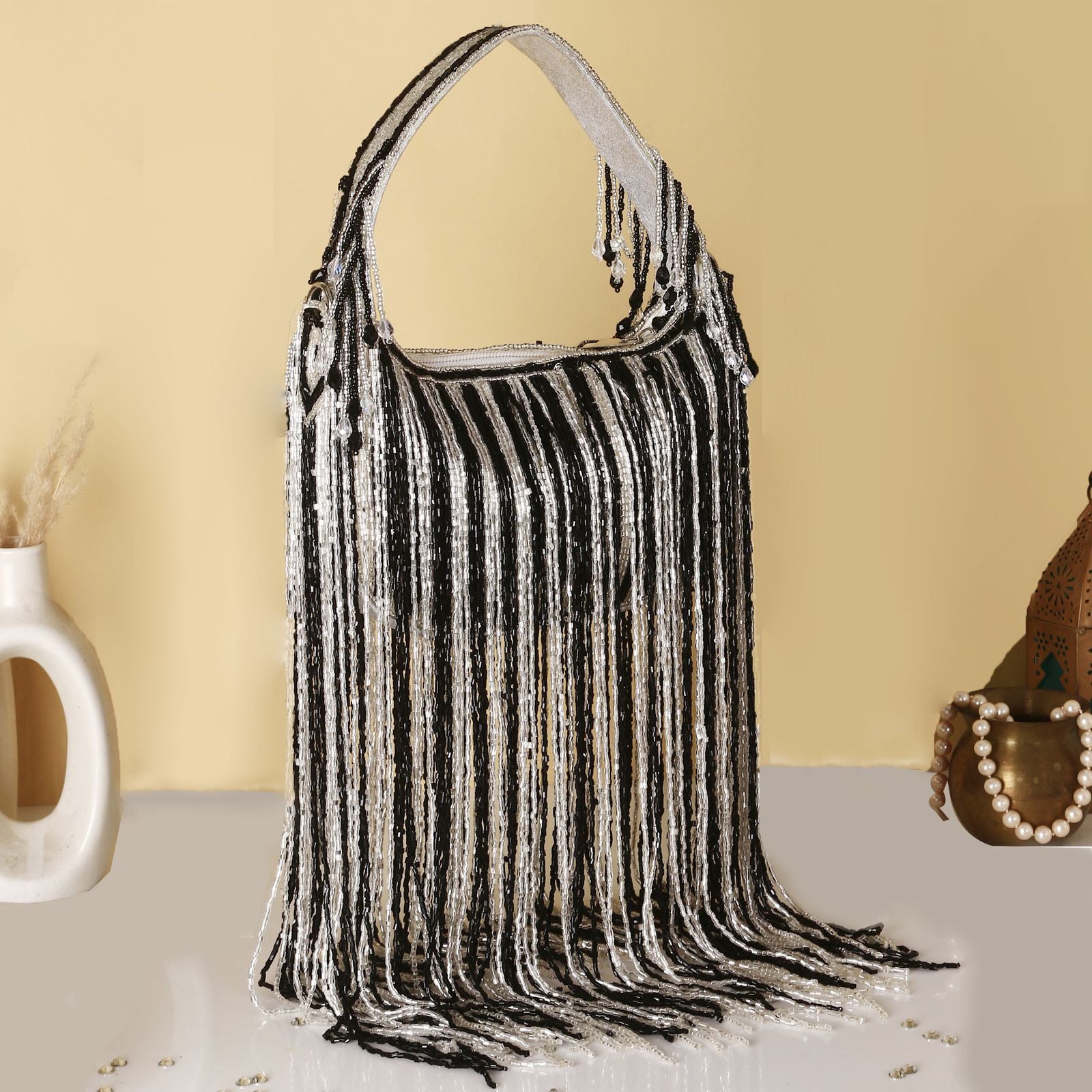 Swisni Moon Clutch - SWIS-1376 - Detail View 7