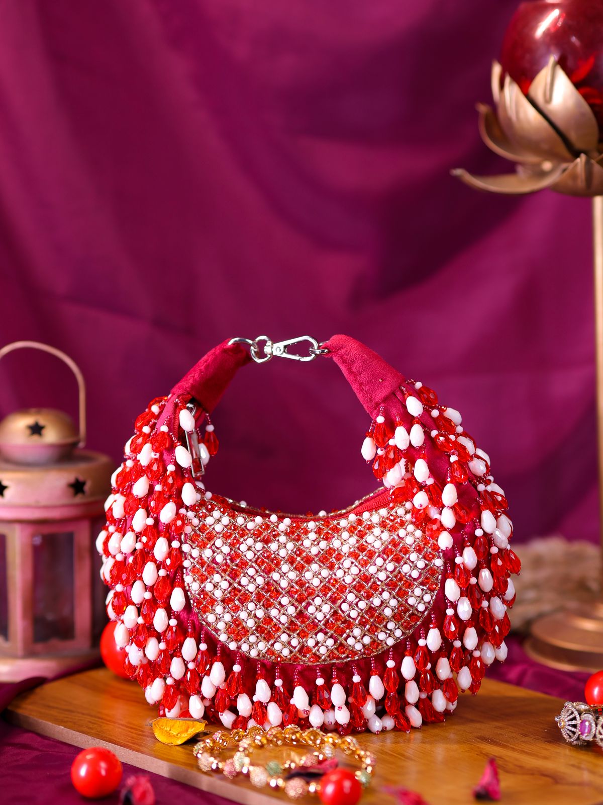 Swisni Moon Clutch - SWIS-1441 - Detail View 2