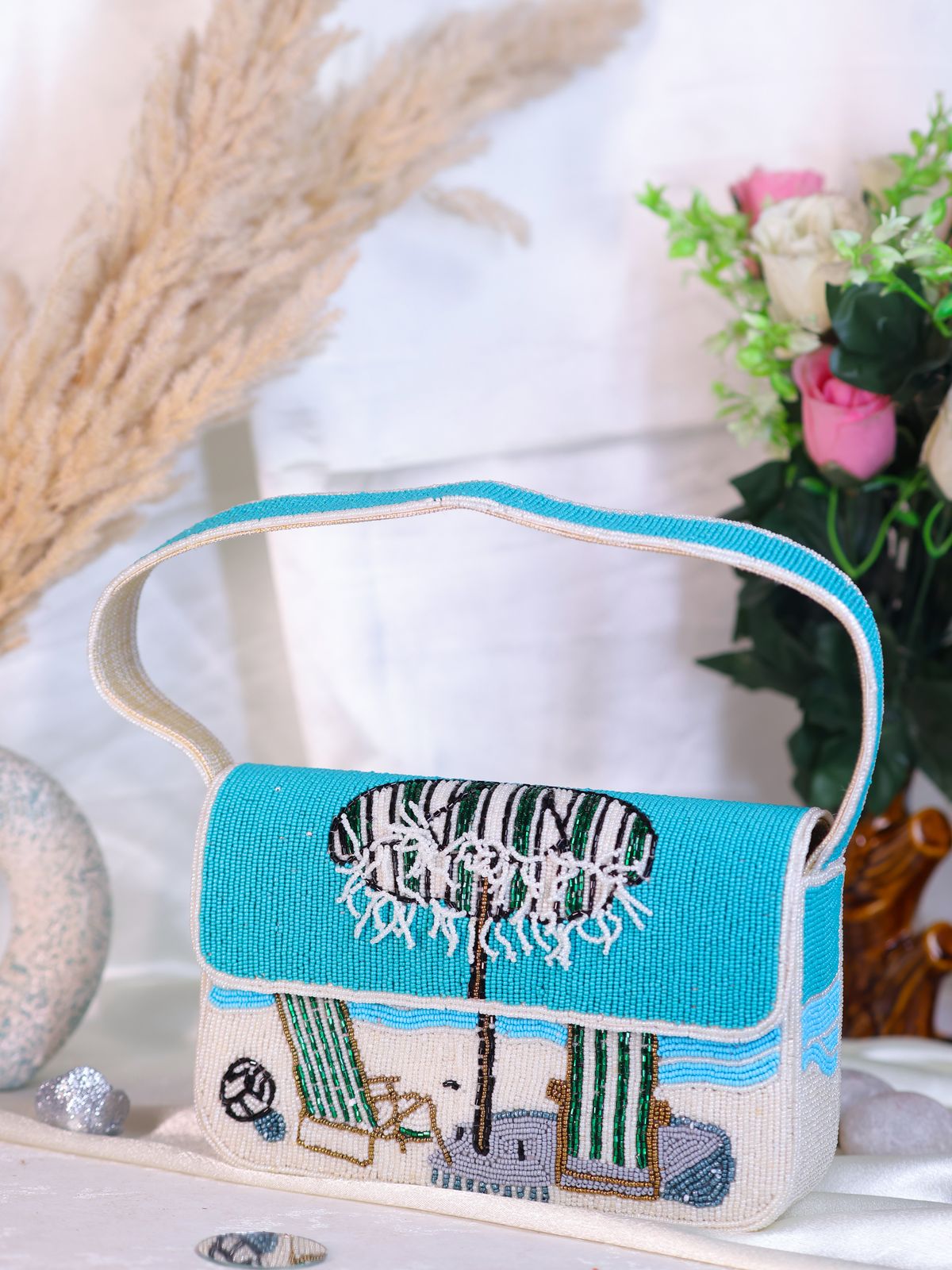 Swisni Beaded Clutches - SWIS-1847 - Creative View