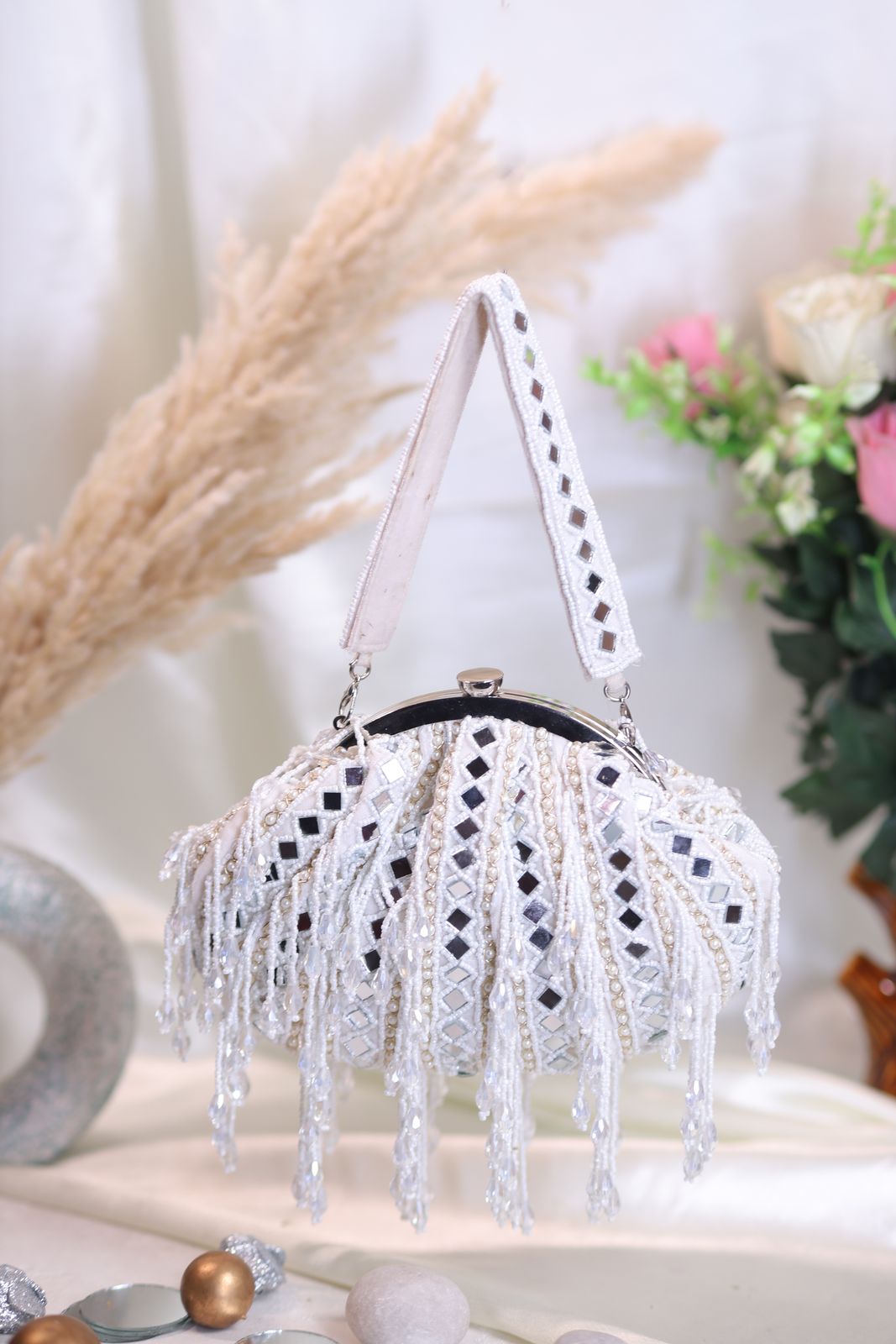 Swisni Batua Bags - SWIS-1856 - Creative View