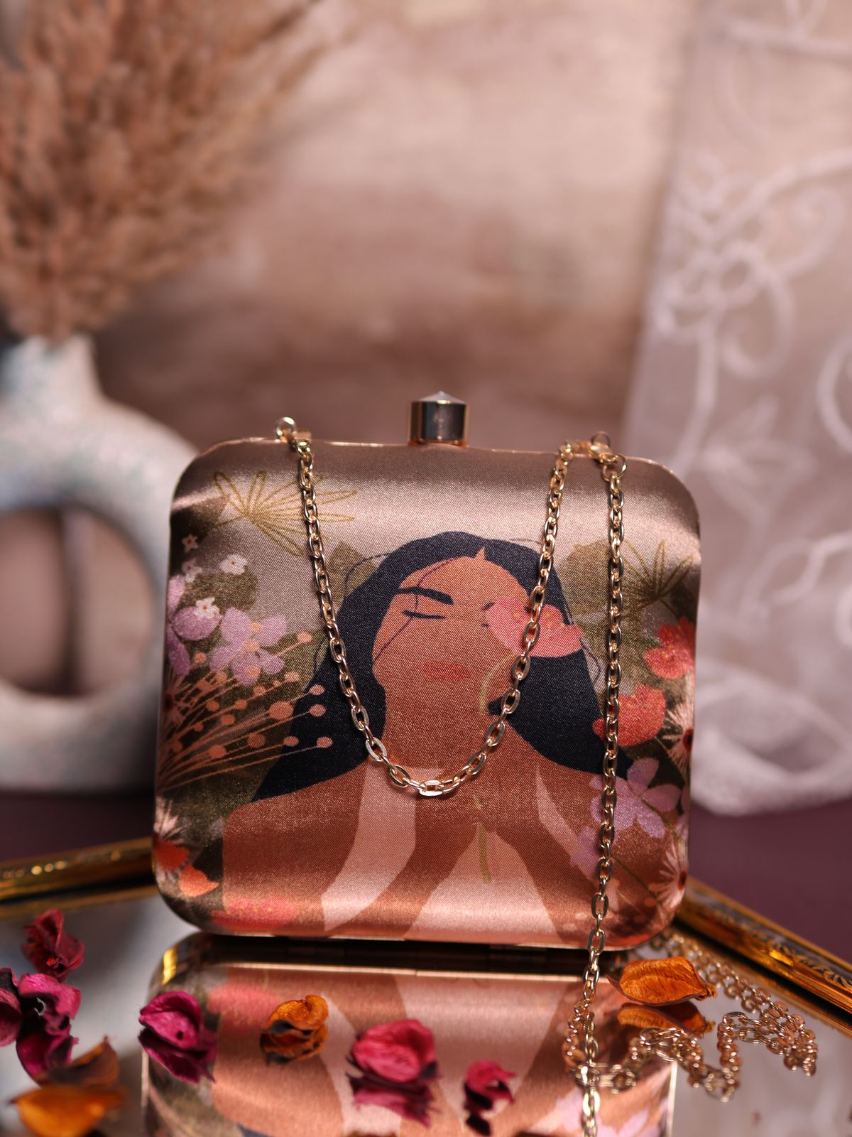 Swisni Printed Clutches - SWIS-2096 - Detail View 3