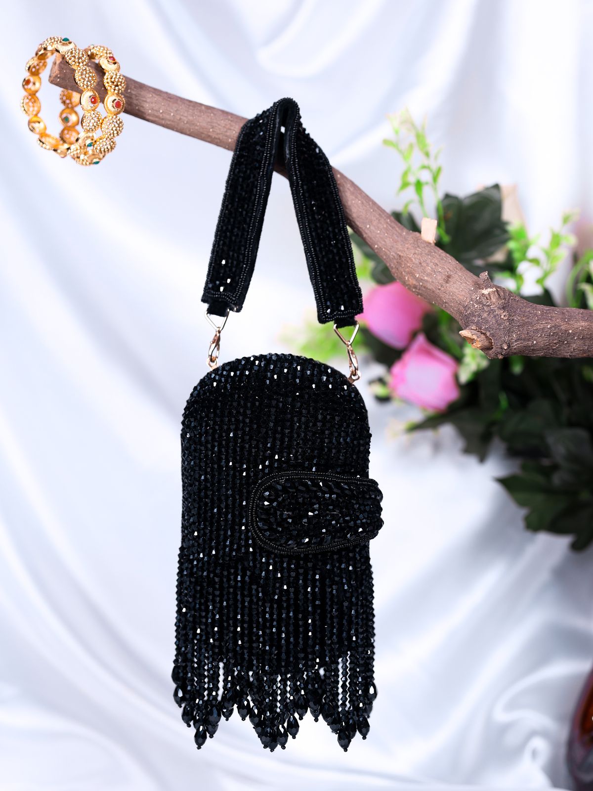 Swisni Embroidered Clutches - SWIS-2118 - Detail View 3