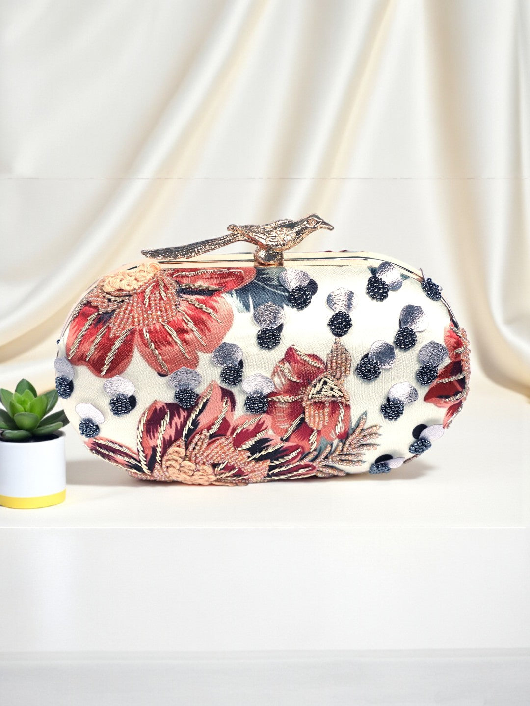 Swisni Embroidered Clutches - SWIS-241 - Detail View 6