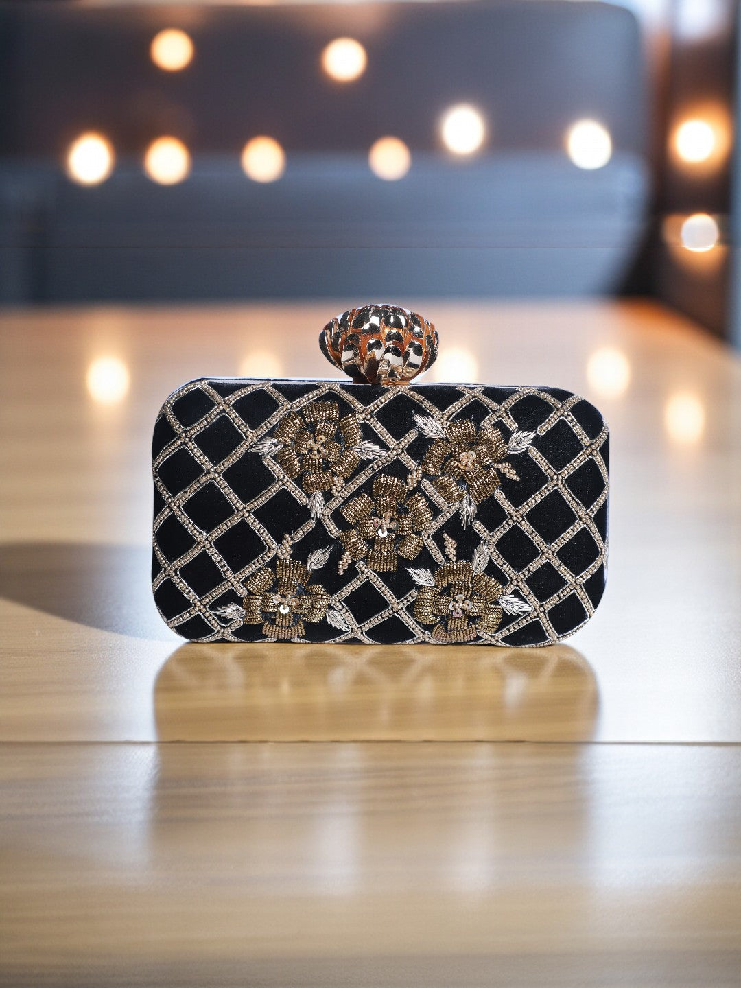 Swisni Embroidered Clutches - SWIS-294 - Detail View 6