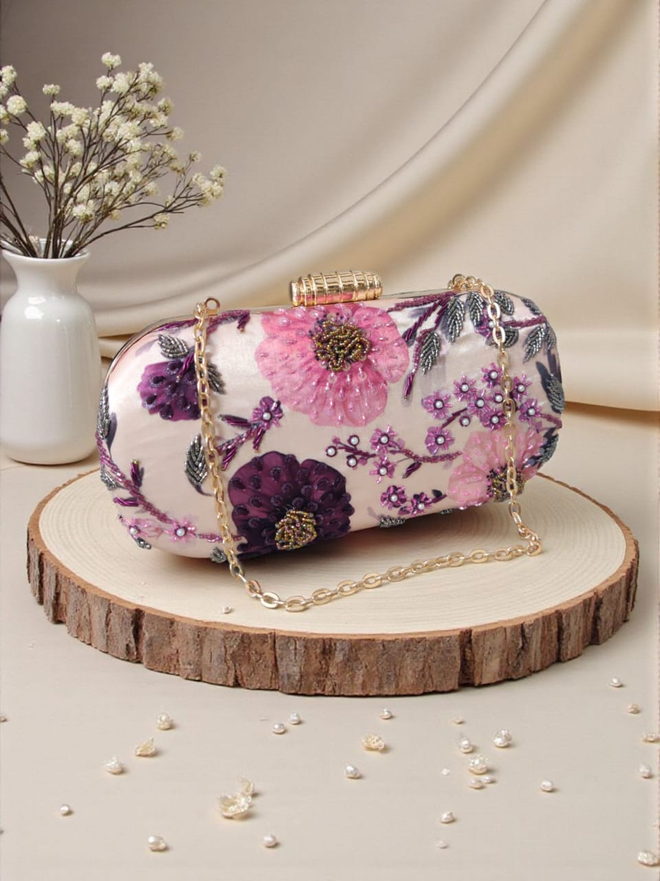 Swisni Embroidered Clutches - SWIS-3665 - Detail View 3