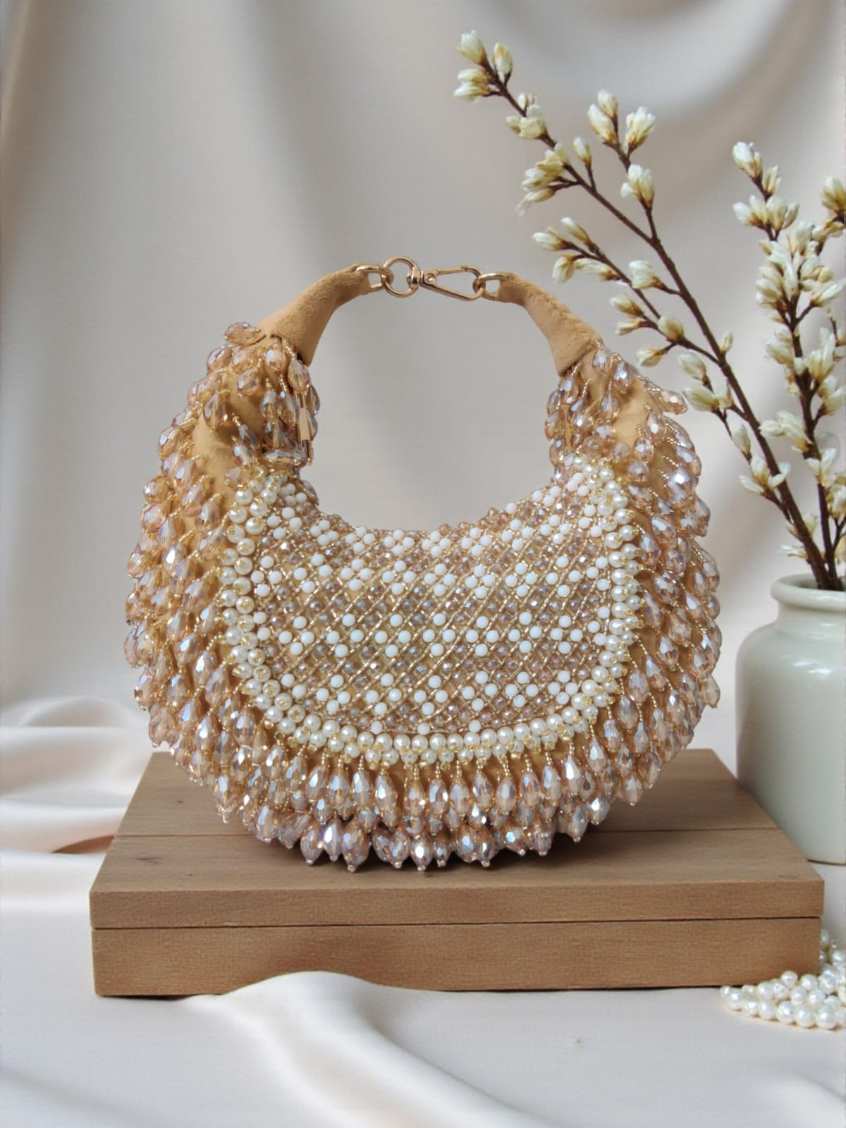 Swisni Moon Clutch - SWIS-3770 - Detail View 4