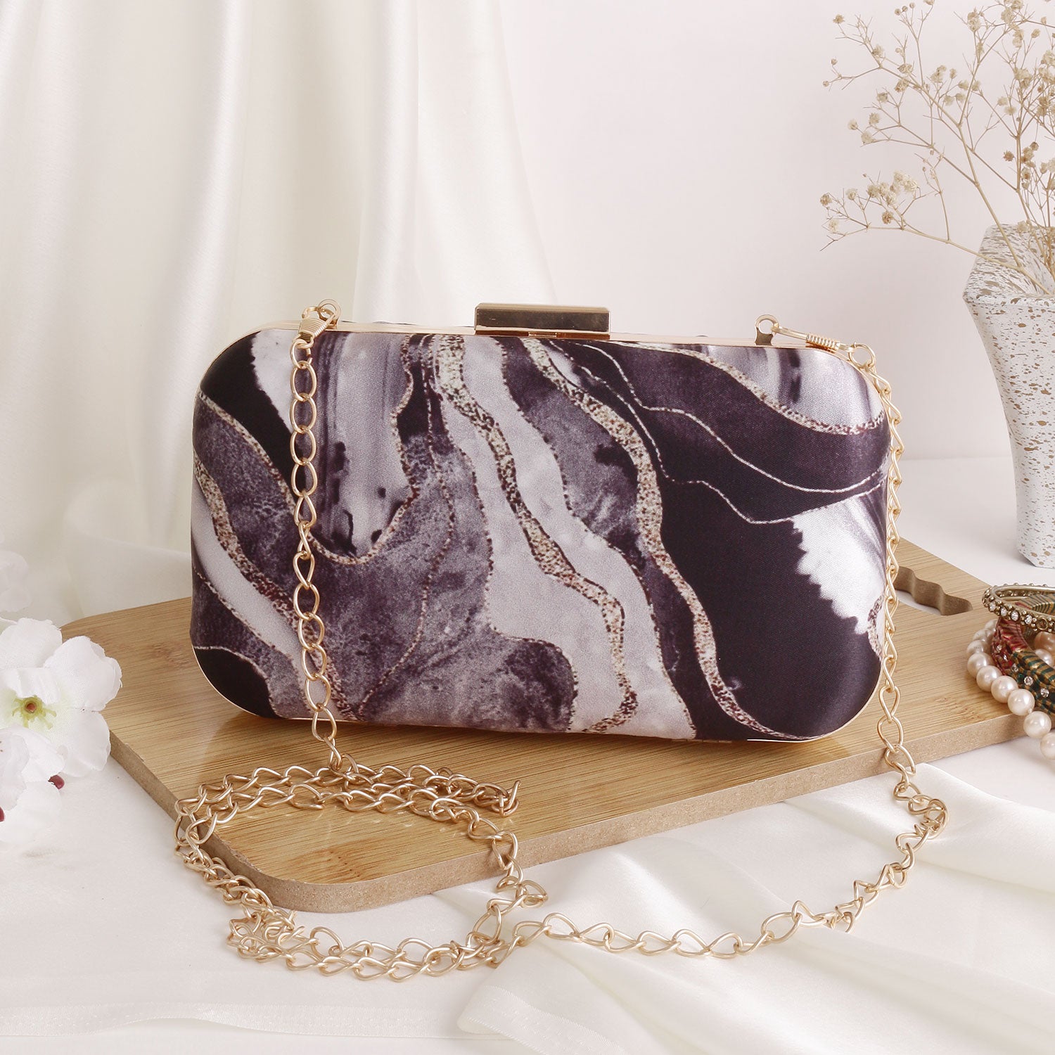 Swisni Printed Clutches - SWIS-428 - Detail View 2