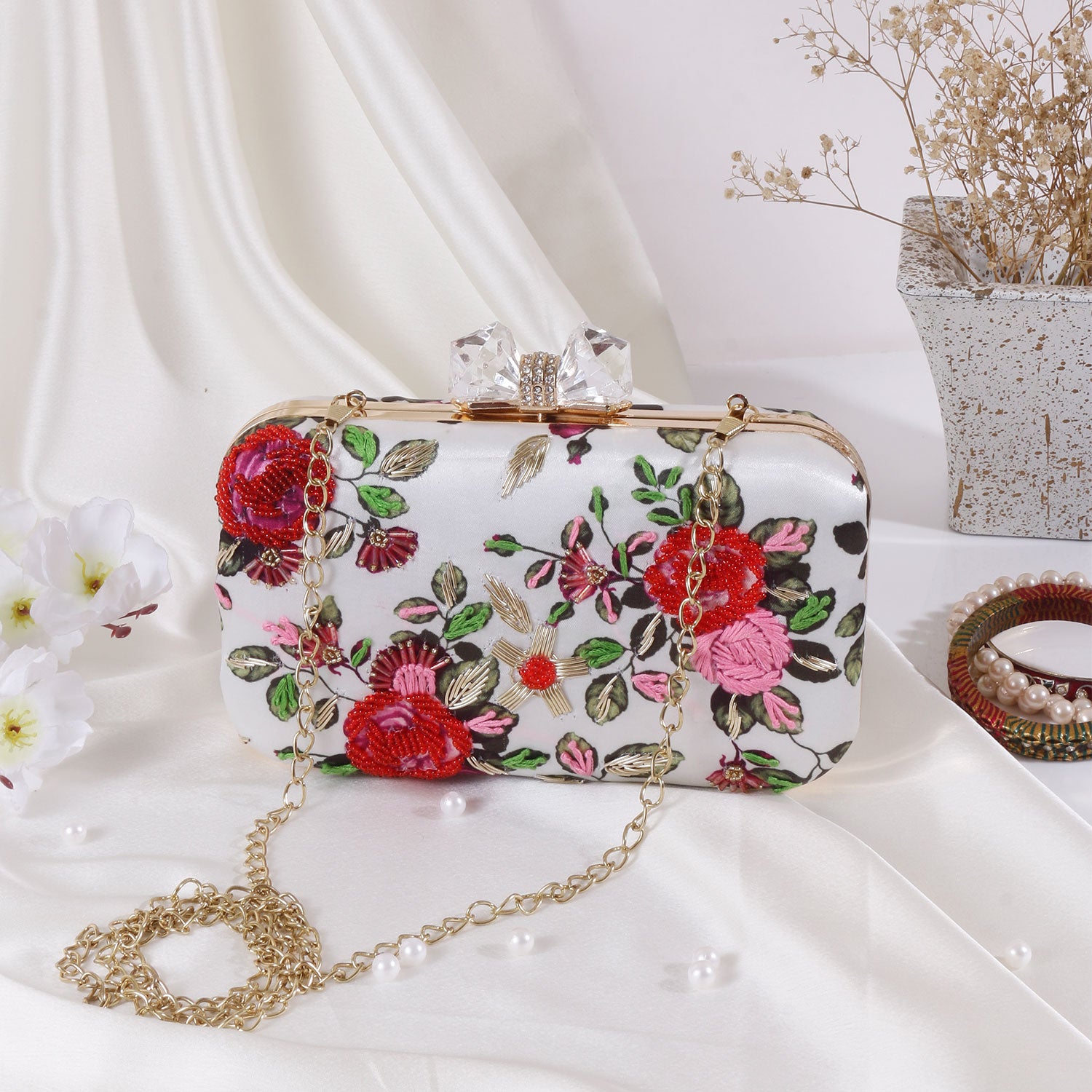 Swisni Embroidered Clutches - SWIS-430 - Detail View 2
