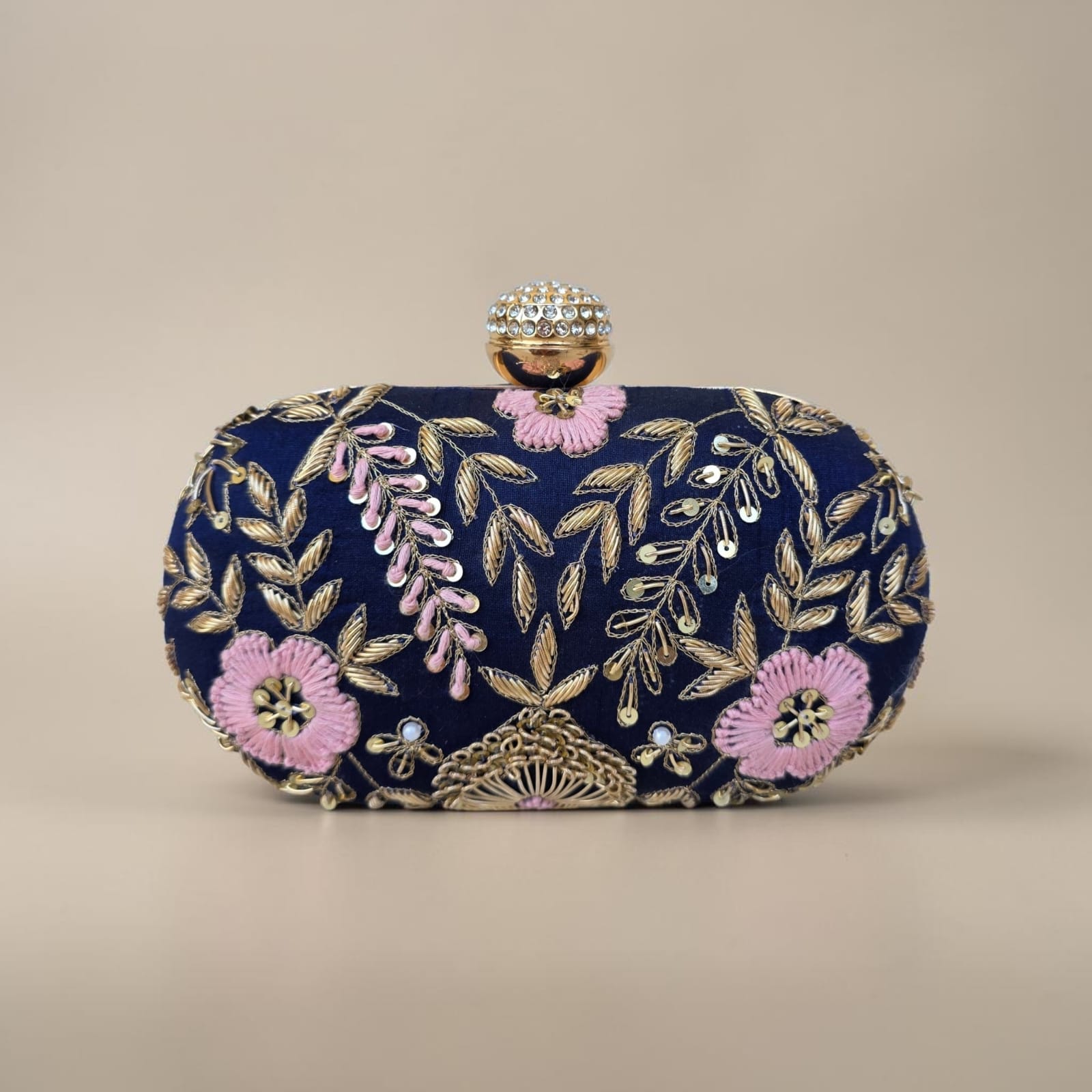Swisni Embroidered Clutches - SWIS-4391 - Creative View