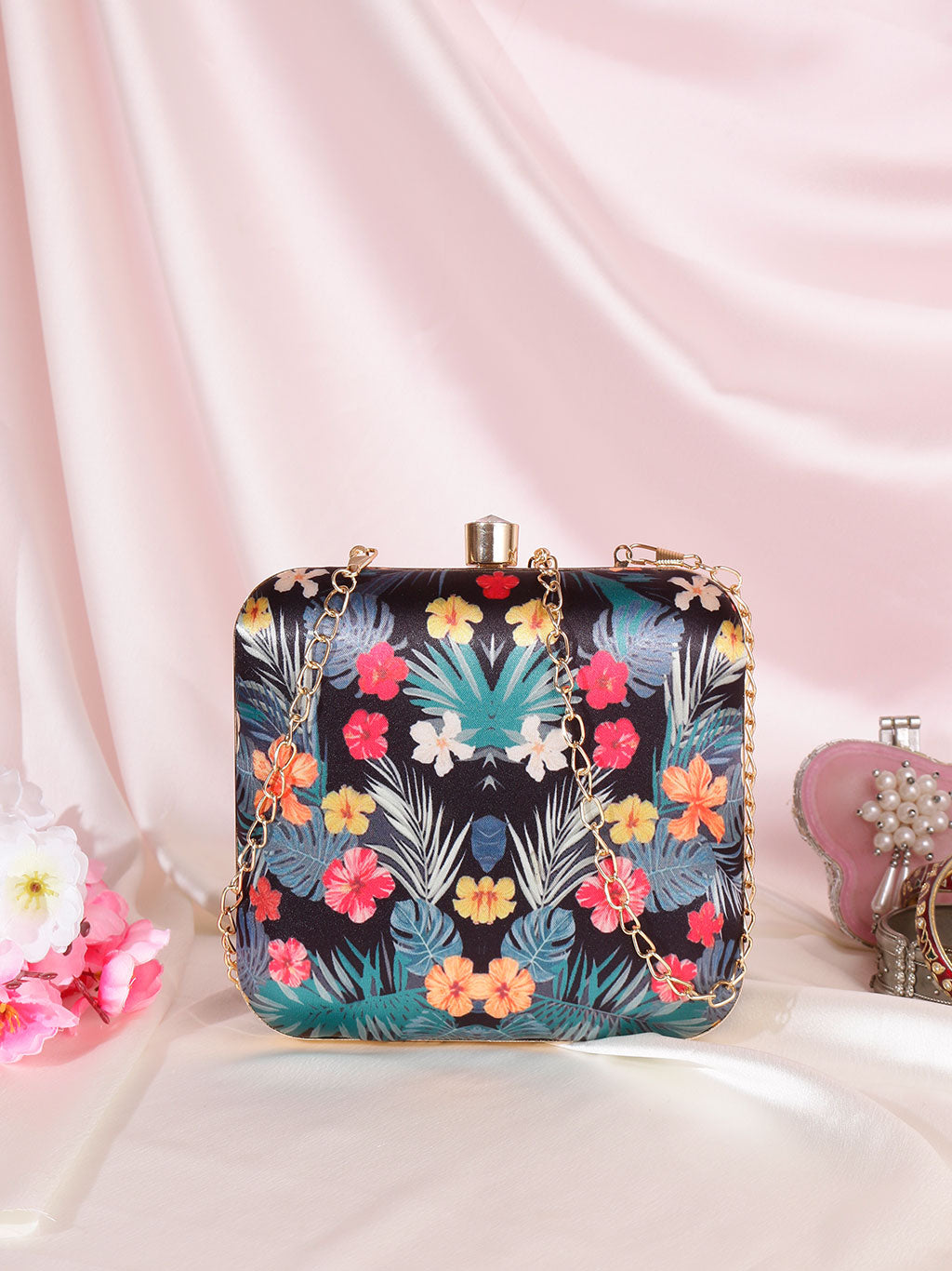 Swisni Printed Clutches - SWIS-466 - Detail View 11
