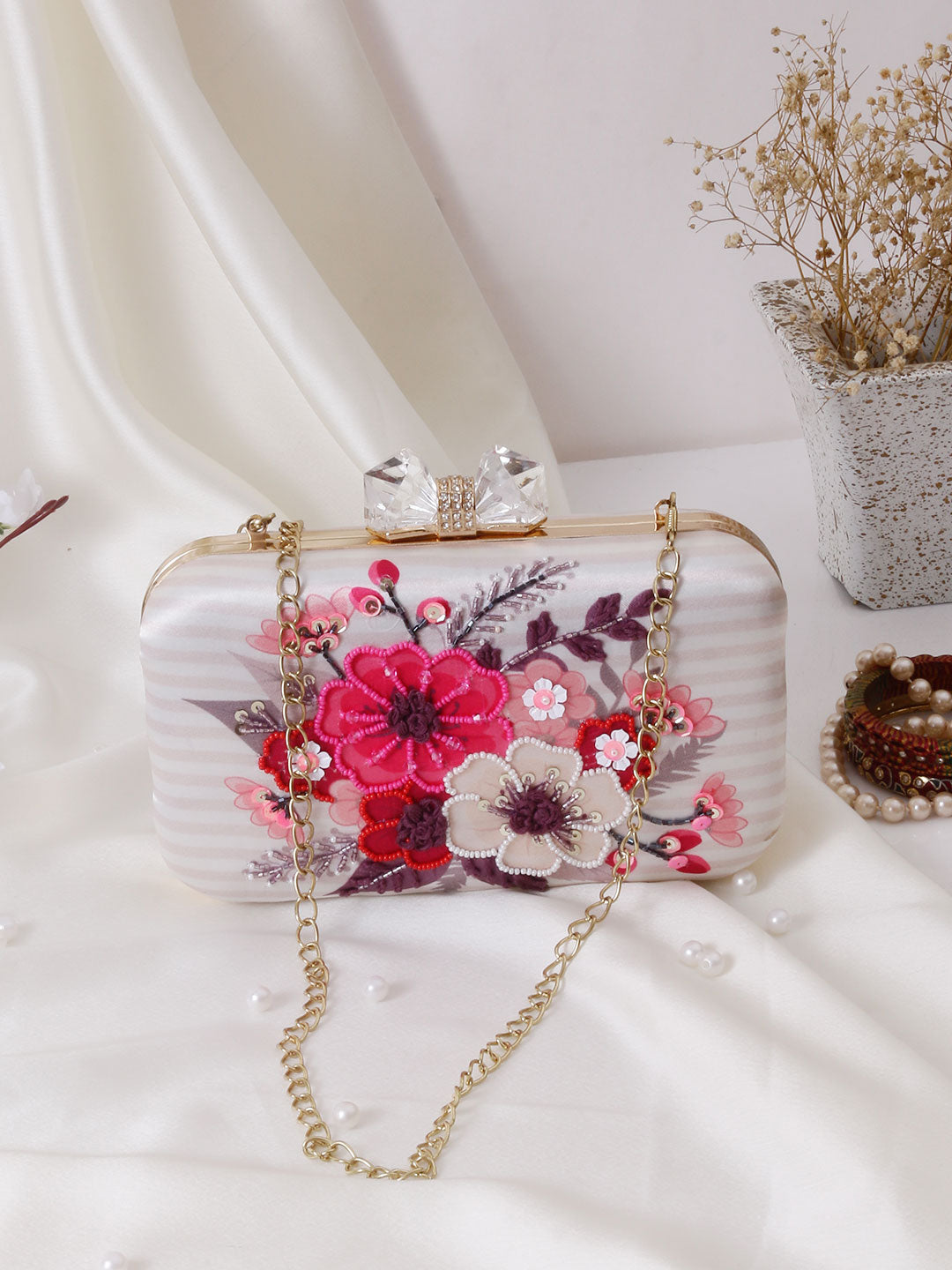 Swisni Embroidered Clutches - SWIS-476 - Detail View 11