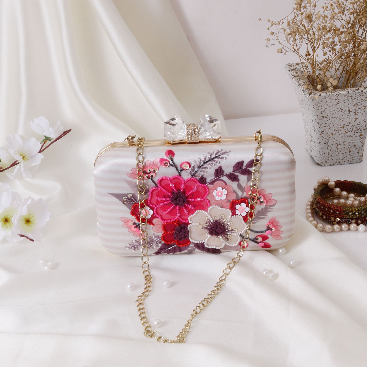 Swisni Embroidered Clutches - SWIS-476 - Detail View 2