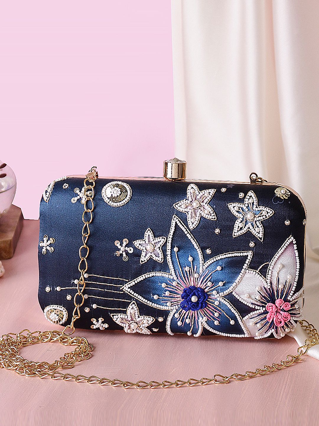 Swisni Embroidered Clutches - SWIS-498 - Detail View 9