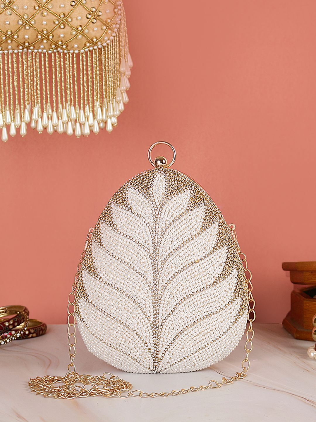 Swisni Embroidered Clutches - SWIS-501 - Detail View 18