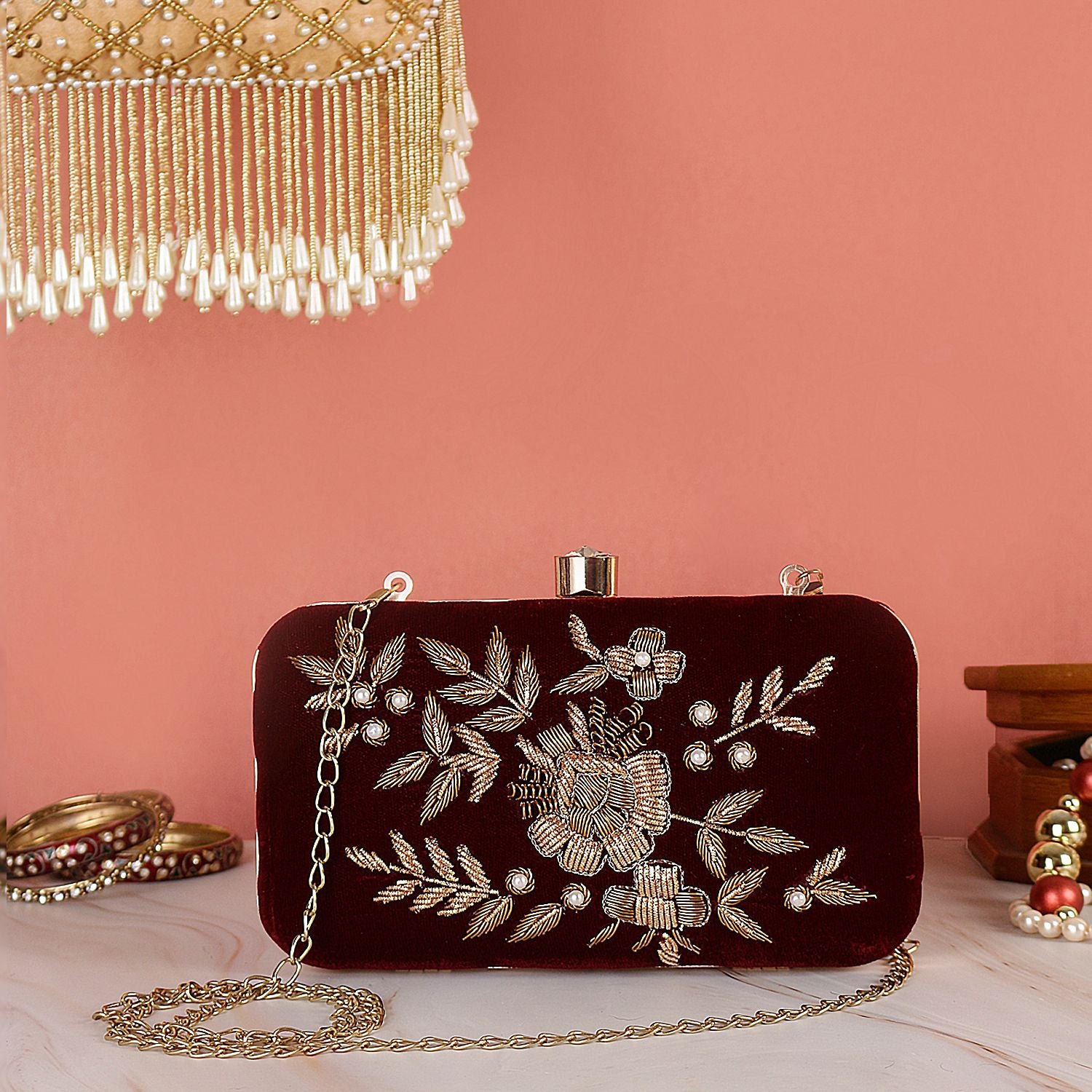 Swisni Embroidered Clutches - SWIS-505 - Detail View 9