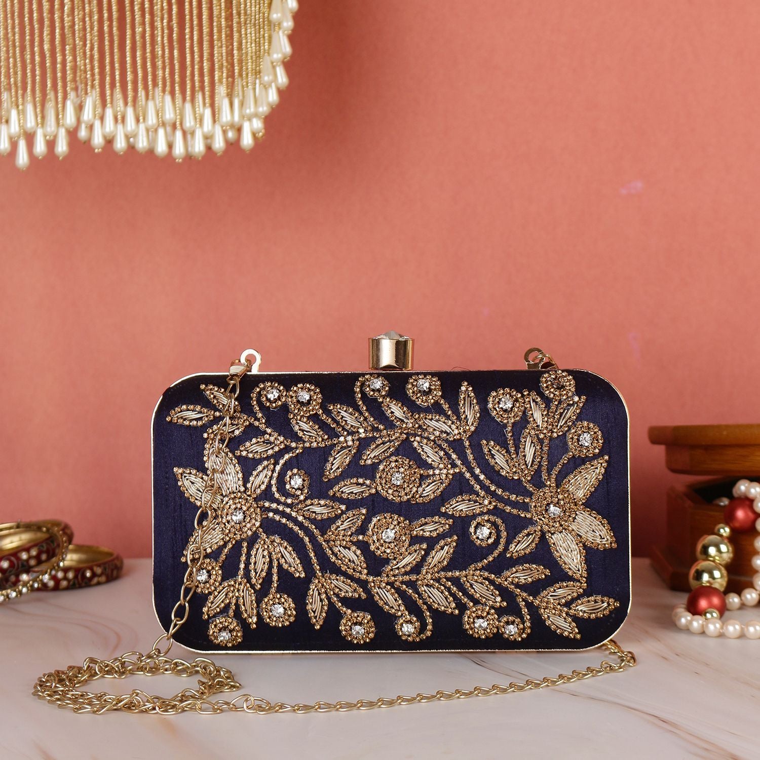 Swisni Embroidered Clutches - SWIS-507 - Detail View 8