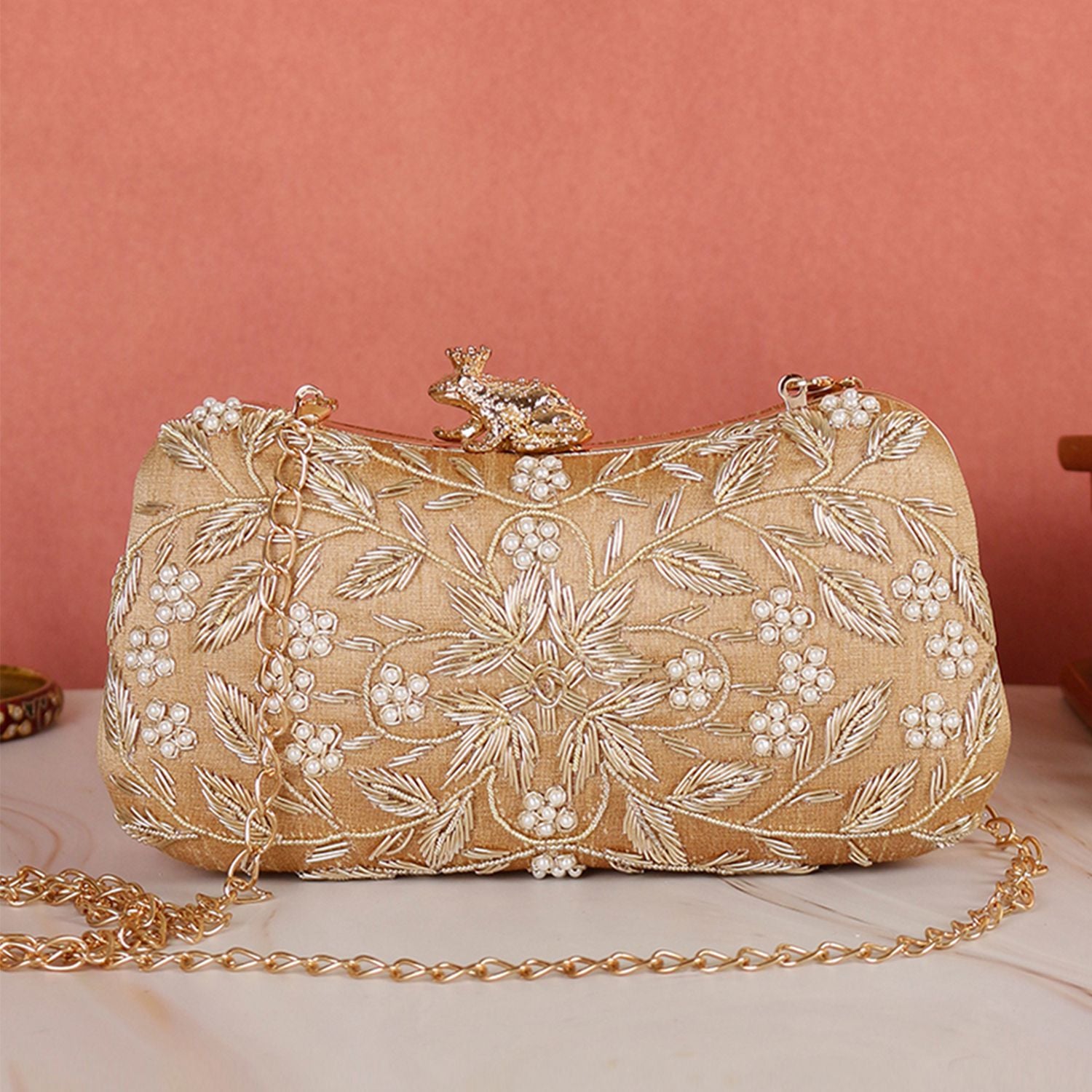 Swisni Embroidered Clutches - SWIS-508 - Detail View 9
