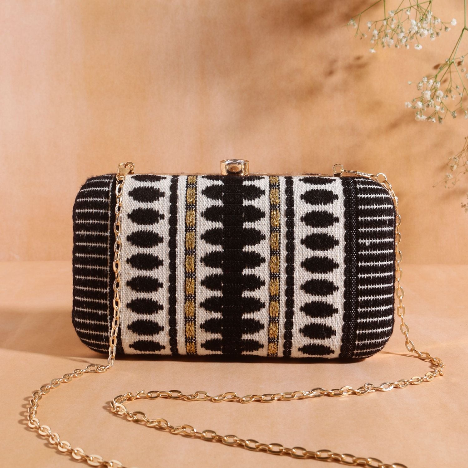 Swisni Classic Clutches - SWIS-576 - Detail View 3