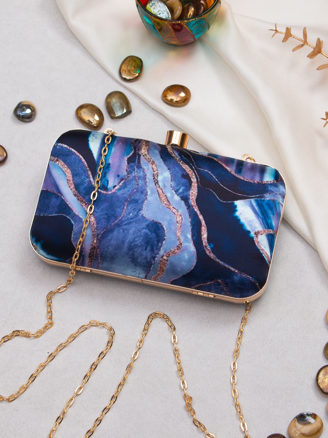 Swisni Printed Clutches - SWIS-683 - Detail View 10