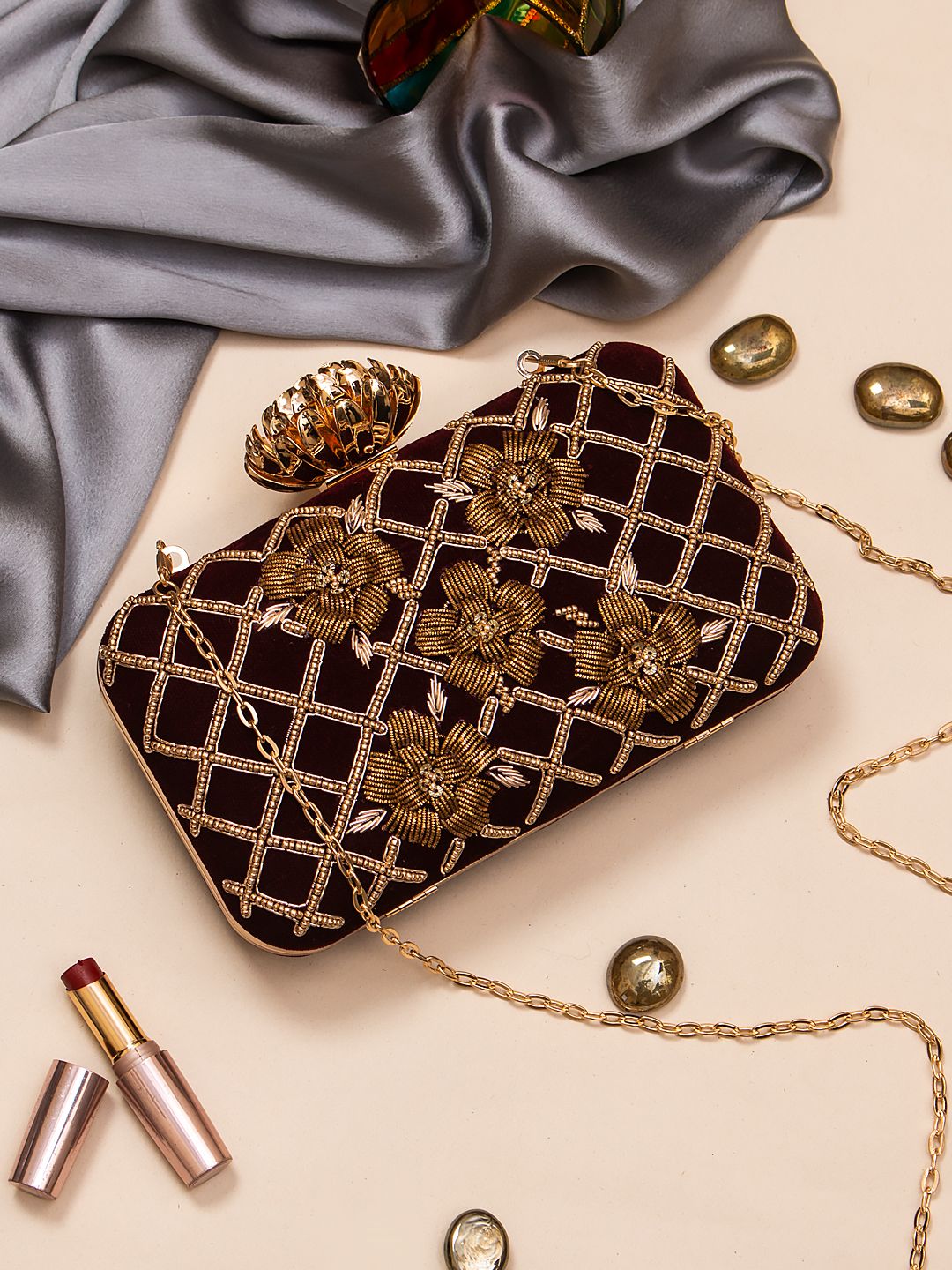 Swisni Embroidered Clutches - SWIS-713 - Detail View 9