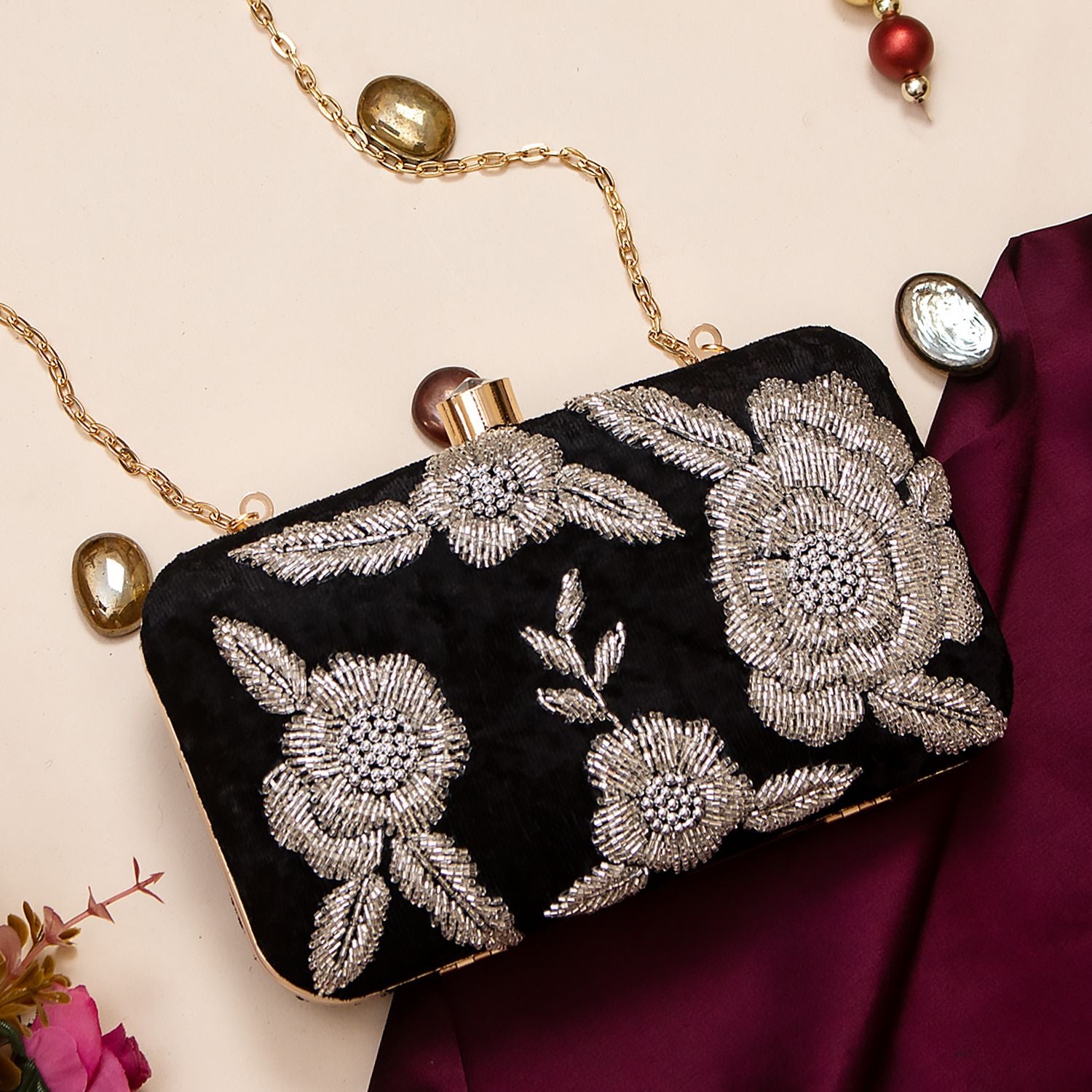 Swisni Embroidered Clutches - SWIS-742 - Detail View 2