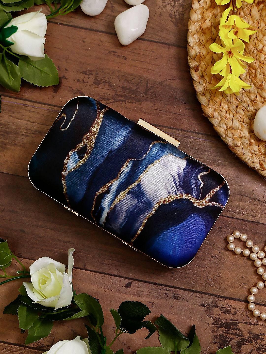 Swisni Printed Clutches - SWIS-804 - Detail View 9