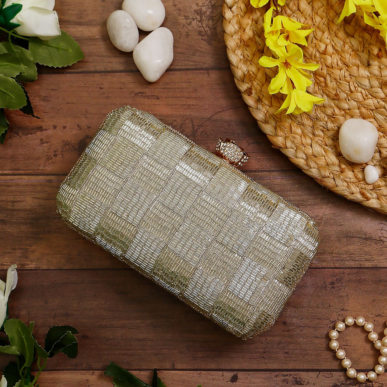 Swisni Embroidered Clutches - SWIS-816 - Creative View