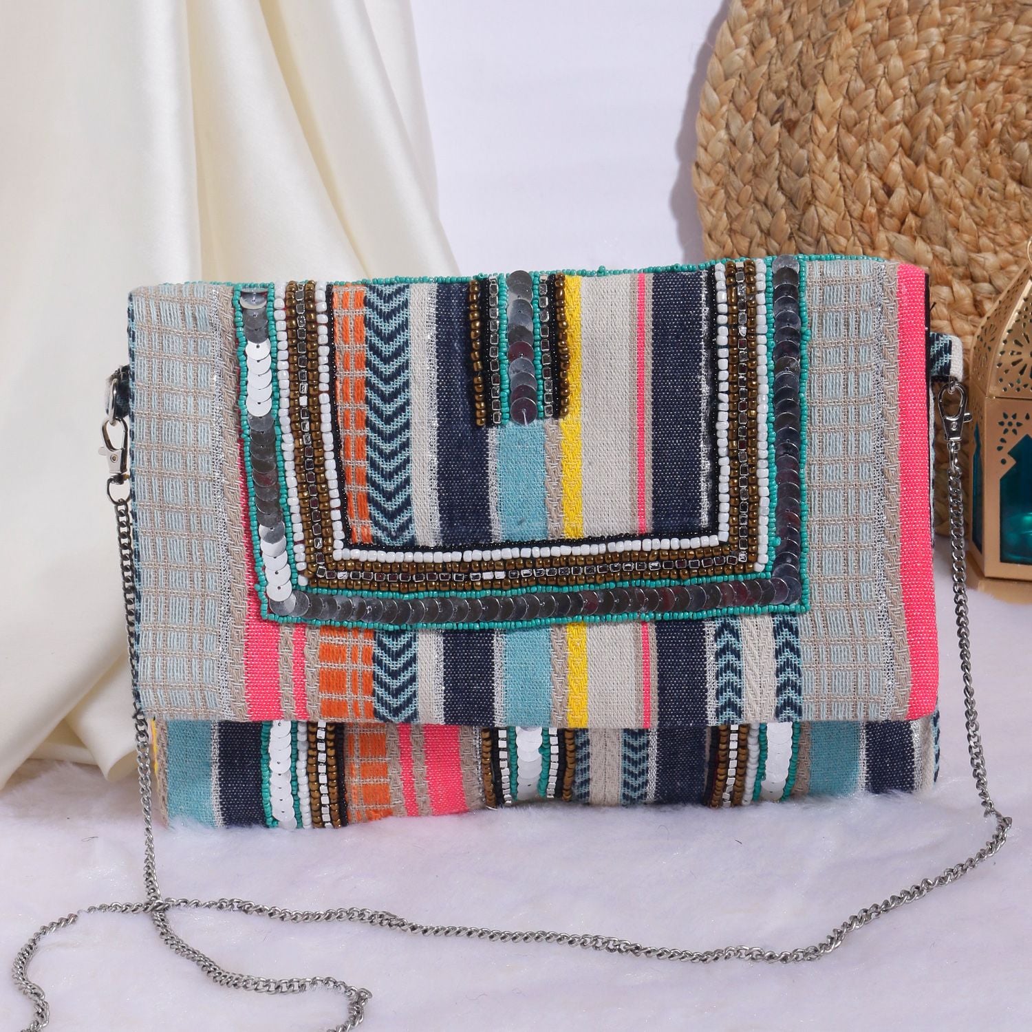 Swisni Beaded Clutches - SWIS-848 - Detail View 7