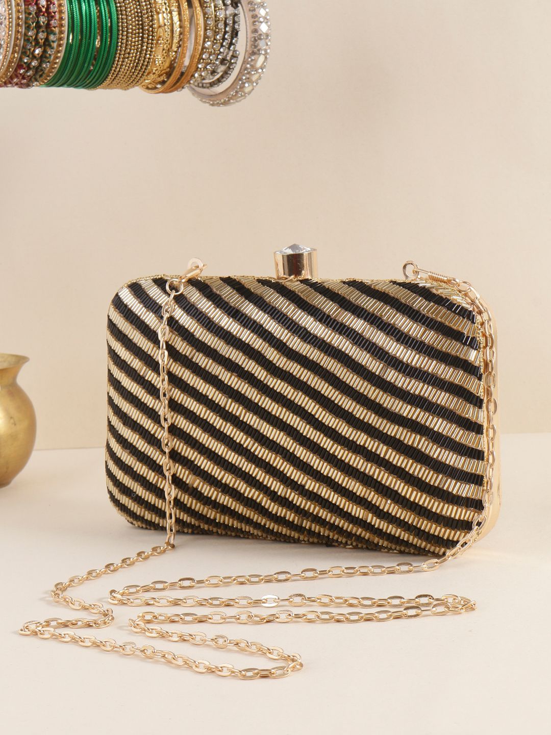 Swisni Embroidered Clutches - SWIS-873 - Detail View 9