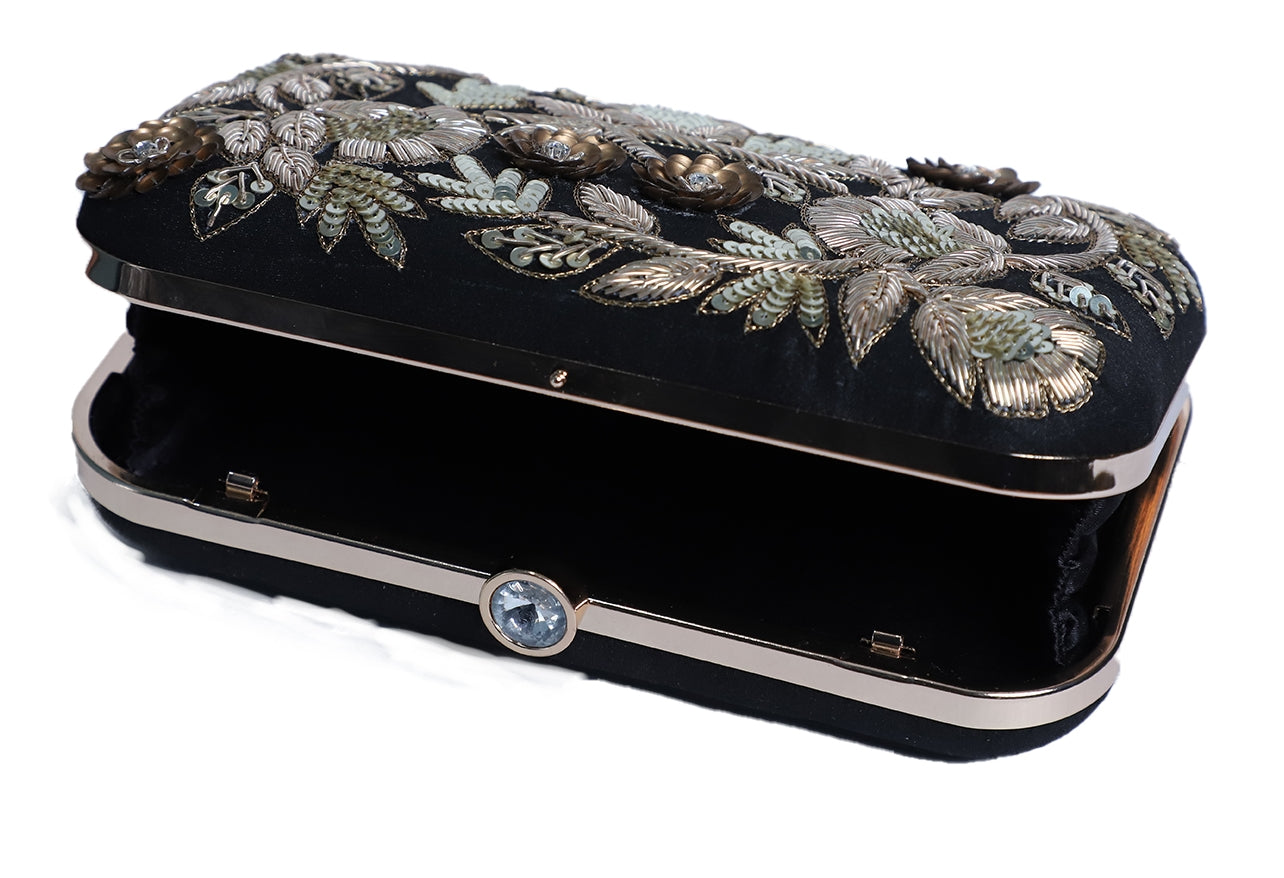 Swisni Embroidered Clutches - SWIS-97 - Detail View 4