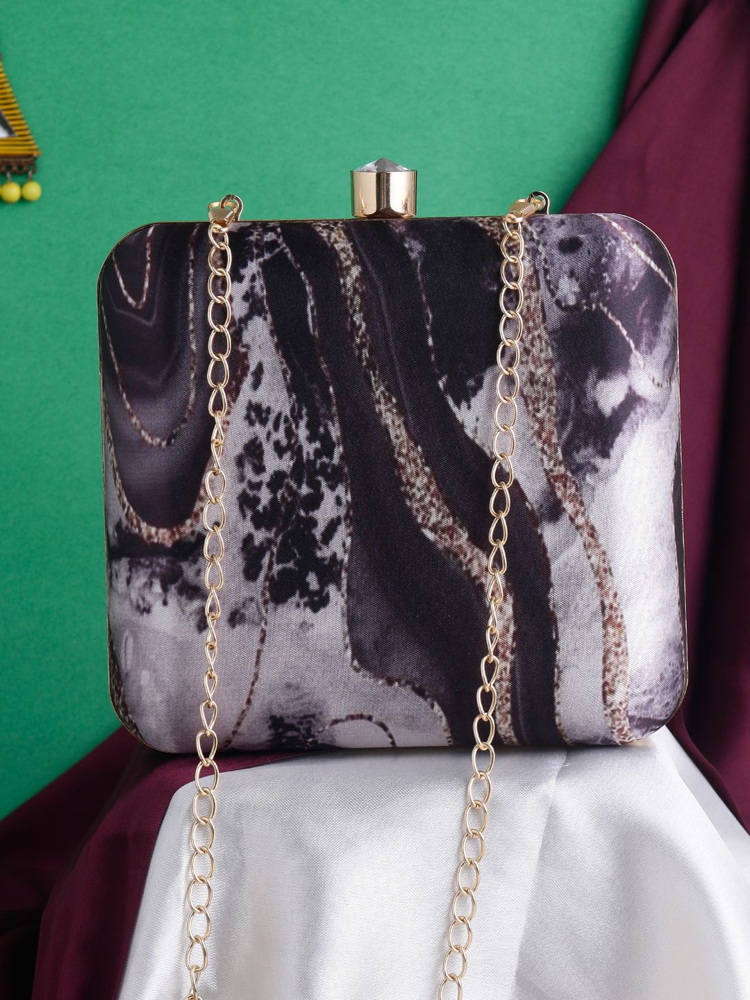 Swisni Printed Clutches - SWIS-999 - Detail View 17