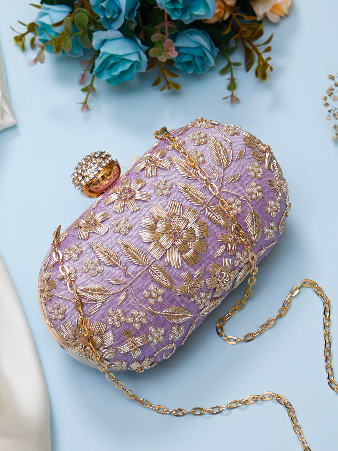 Swisni handmade embroidery lilac oval clutch